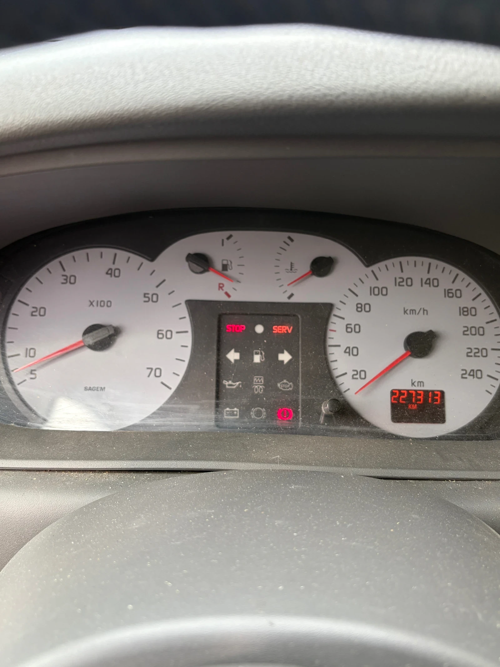 Renault Scenic, снимка 9 - Автомобили и джипове - 55155126