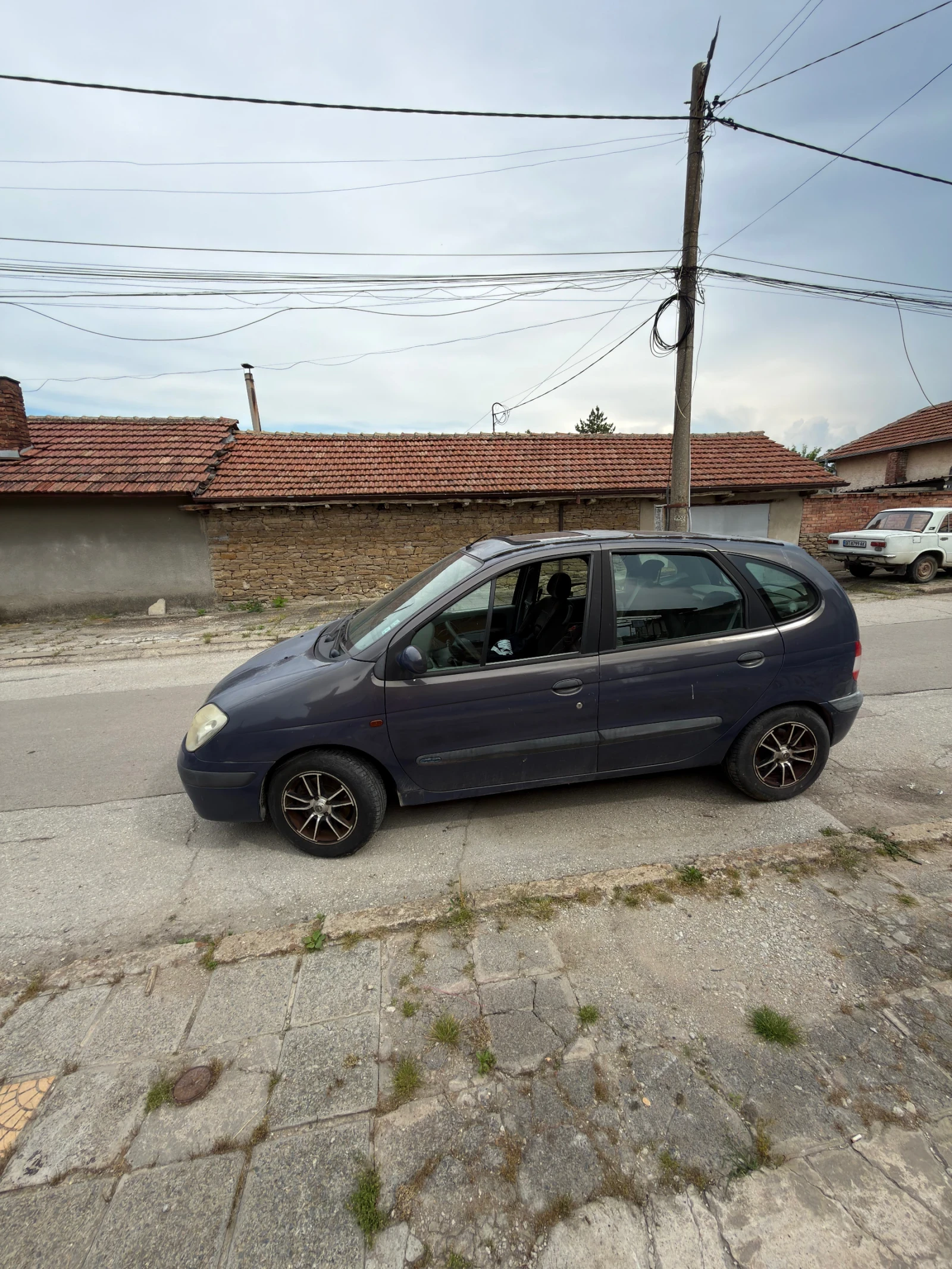 Renault Scenic, снимка 4 - Автомобили и джипове - 55155126