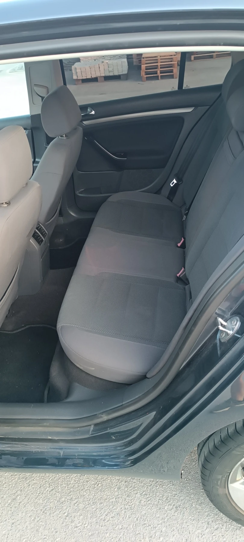 VW Golf 1.9 TDI, снимка 12 - Автомобили и джипове - 55179980