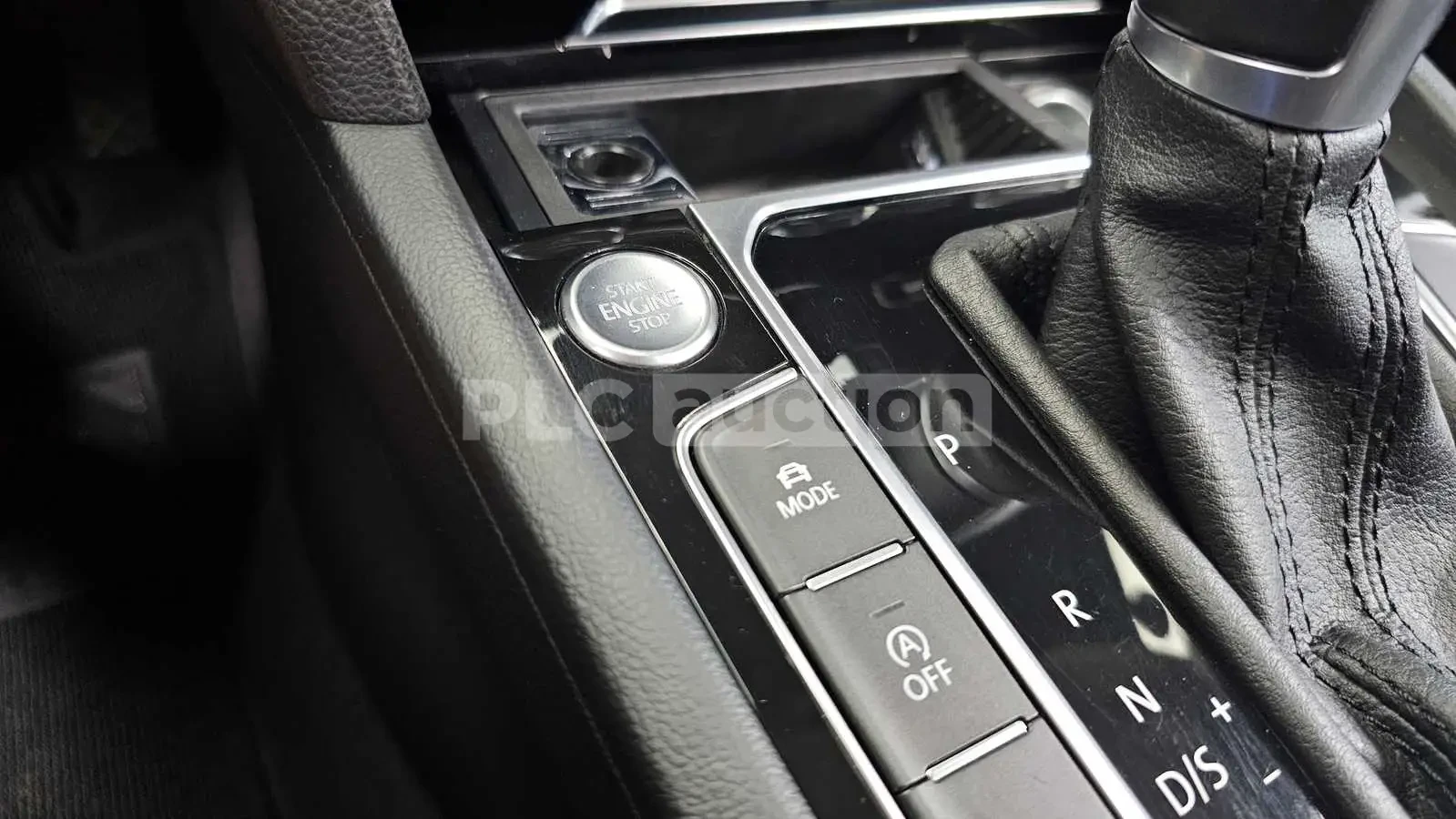 VW Passat 2.0TDI PRESTIGE! PANO/360CAM/FULL, снимка 14 - Автомобили и джипове - 55225527