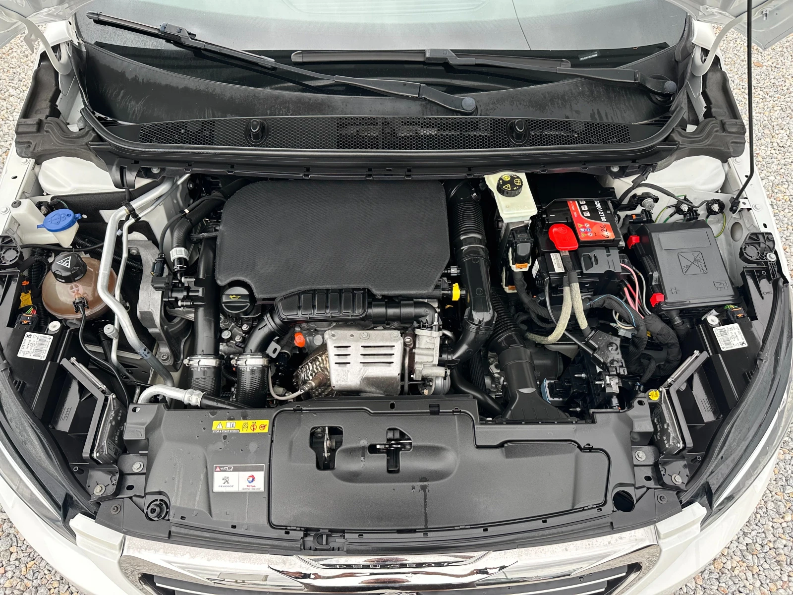 Peugeot 308 1.2T* GT-Line* LED* NAVI* , снимка 17 - Автомобили и джипове - 55231137