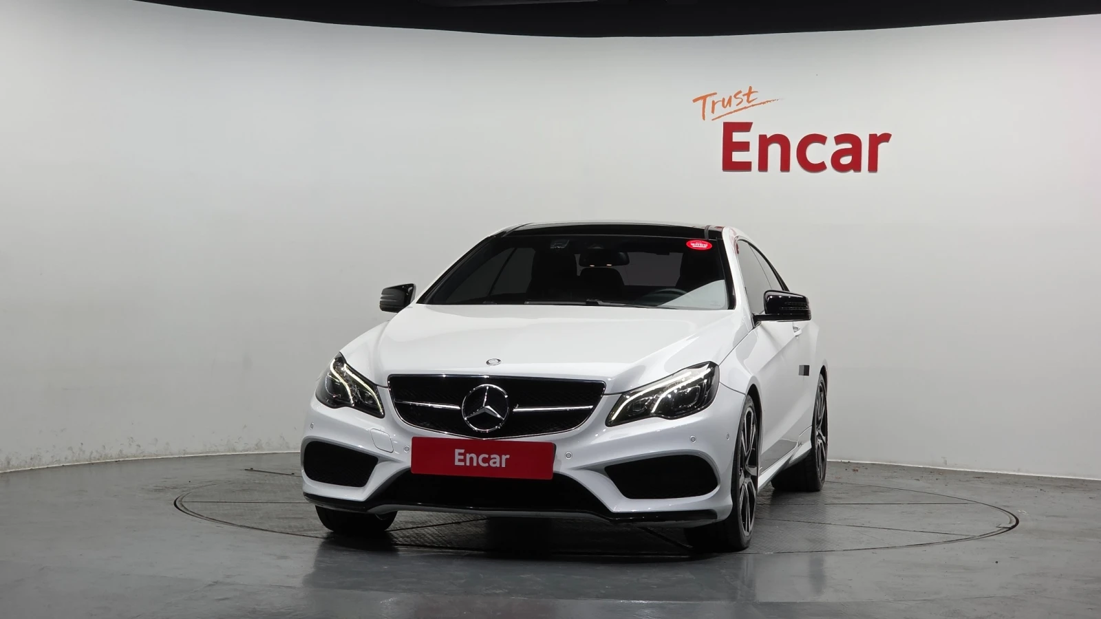 Mercedes-Benz E 400 * ОБДУХ * КАМЕРА * ПАНОРАМА , снимка 3 - Автомобили и джипове - 55403776
