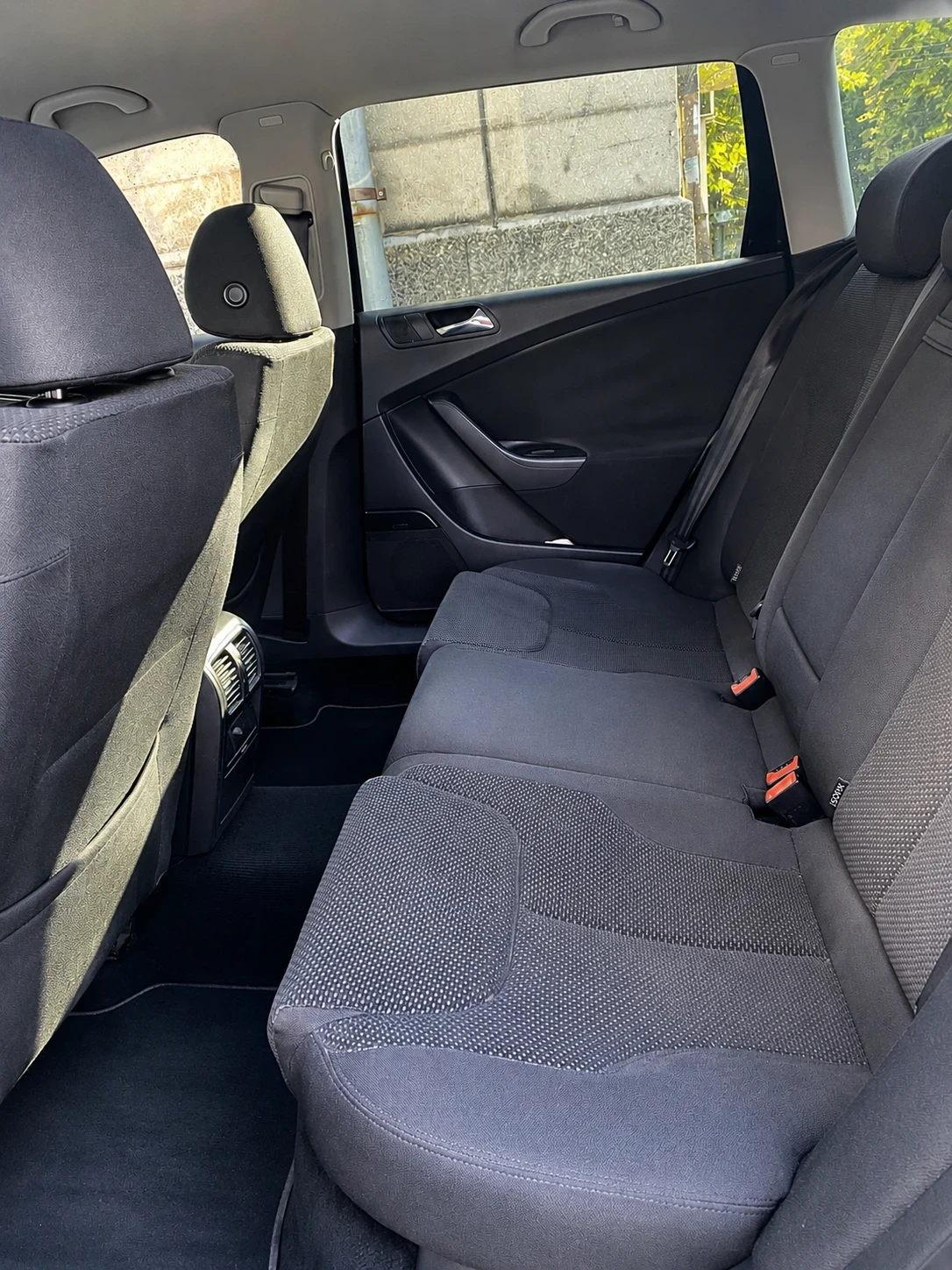 VW Passat, снимка 5 - Автомобили и джипове - 55617601