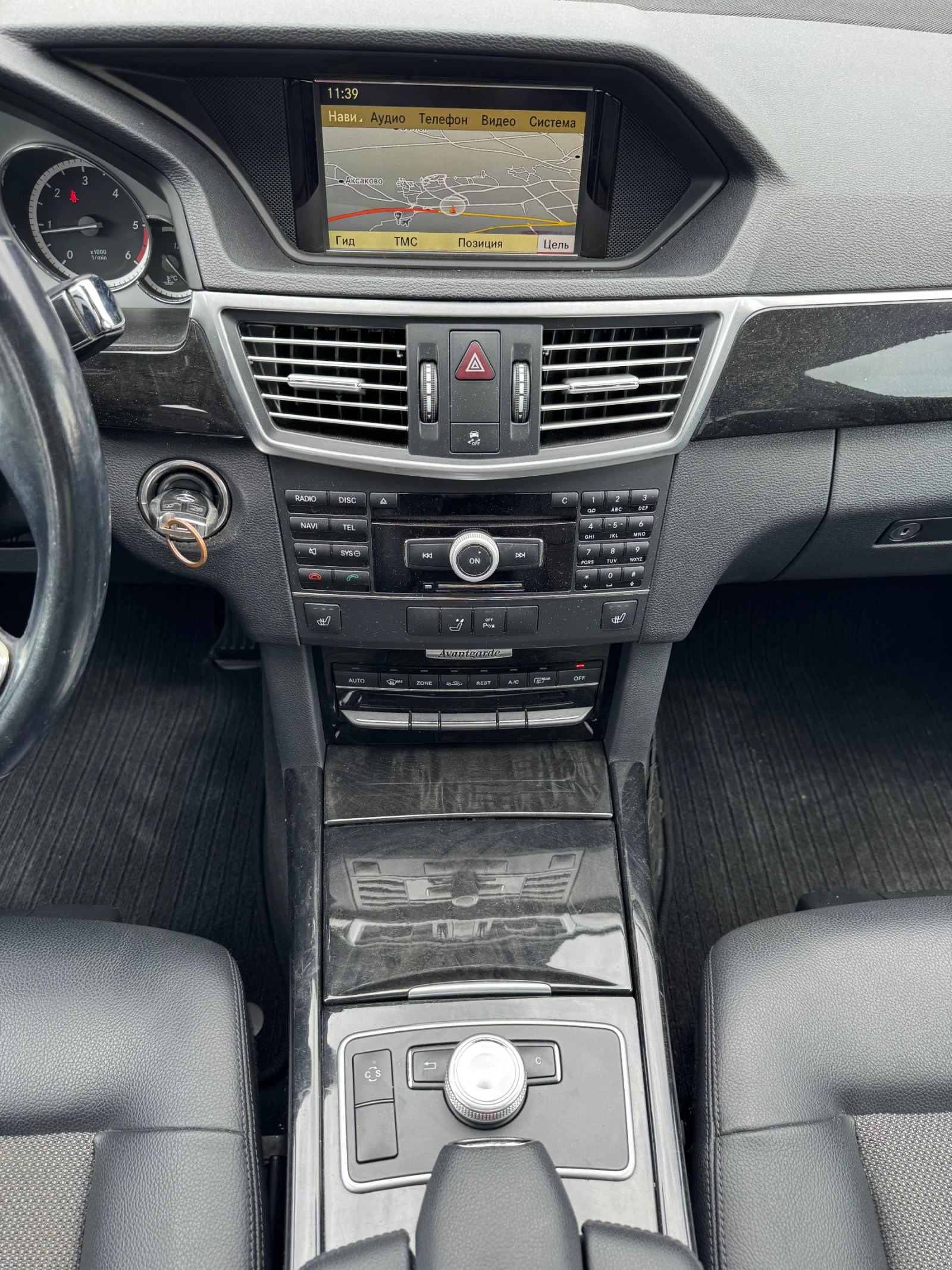 Mercedes-Benz E 350 E350 CDI AVANGARD, снимка 10 - Автомобили и джипове - 55873683