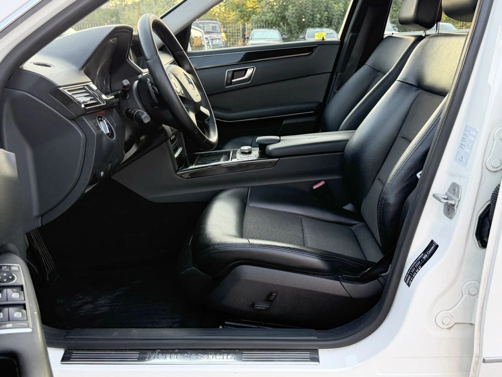 Mercedes-Benz E 220 /7G-Tronic/avantgarde/BlueEfficiency/, снимка 9 - Автомобили и джипове - 56111310