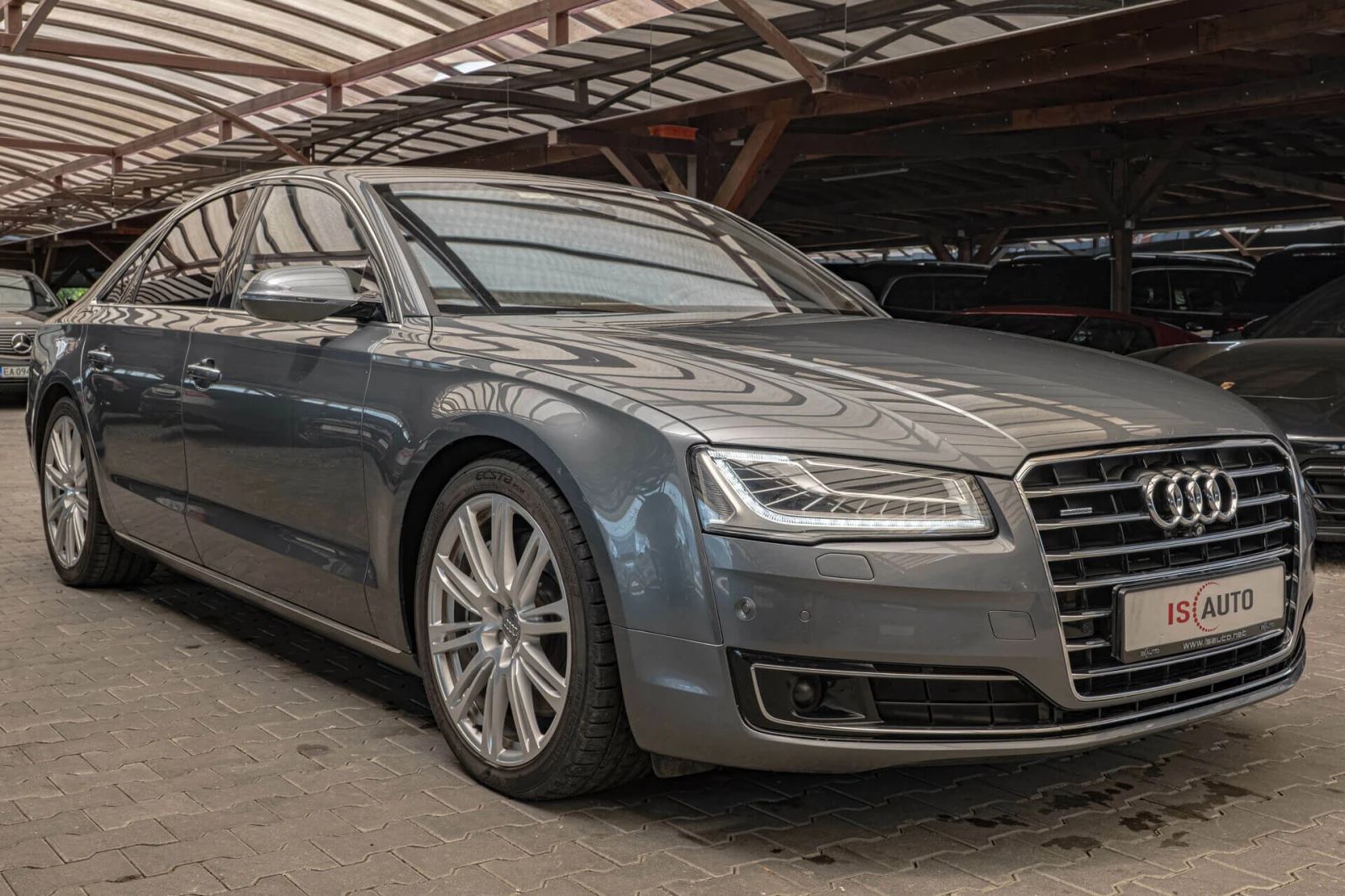 Audi A8 4.2TDI/Обдухване/BOSE/HuD/Обдухване/Алкантар/Камер, снимка 3 - Автомобили и джипове - 56201338