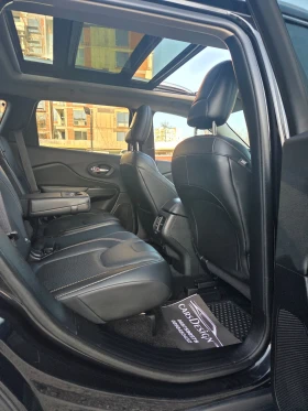 Jeep Cherokee 2.2LIMITED 4X4 - 11000 € / 21514.13 лв. - 65636246 13