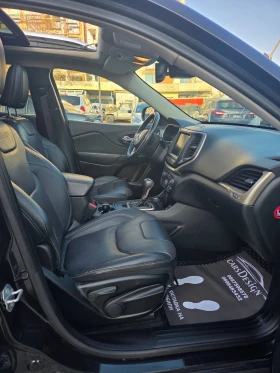 Jeep Cherokee 2.2LIMITED 4X4 - 11000 € / 21514.13 лв. - 65636246 11