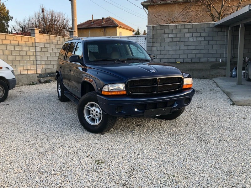 Dodge Durango 5.9 V8 MAGNUM SLT PLUS-7 МЕСТЕН ШВЕЙЦАРИЯ, снимка 3 - Автомобили и джипове - 44342577