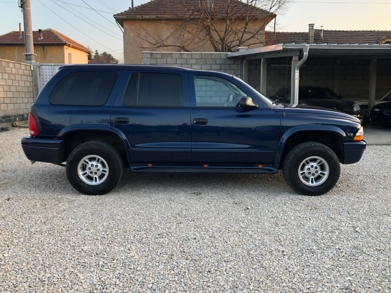 Dodge Durango 5.9 V8 MAGNUM SLT PLUS-7 МЕСТЕН ШВЕЙЦАРИЯ, снимка 5 - Автомобили и джипове - 44342577