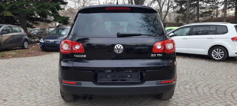 VW Tiguan 2.0 TDI * 4MOTION* * АВТОМАТ* * ШВЕЙЦАРИЯ* , снимка 6 - Автомобили и джипове - 49601201