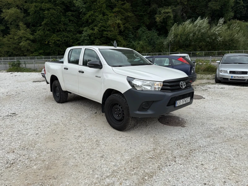 Toyota Hilux 2.4D4D НОВ ВНОС, снимка 8 - Автомобили и джипове - 51851371