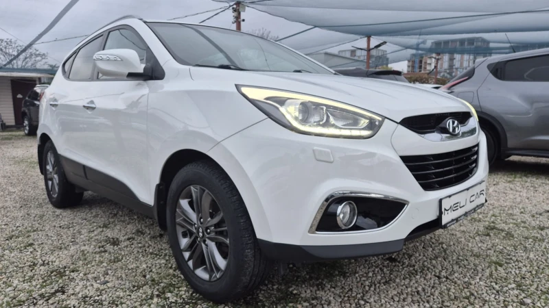 Hyundai IX35 2.0CRDI 4X4 НАВИ КАМЕРА КЕЙЛЕС ВИДЕО ЛИЗИНГ , снимка 2 - Автомобили и джипове - 52344025
