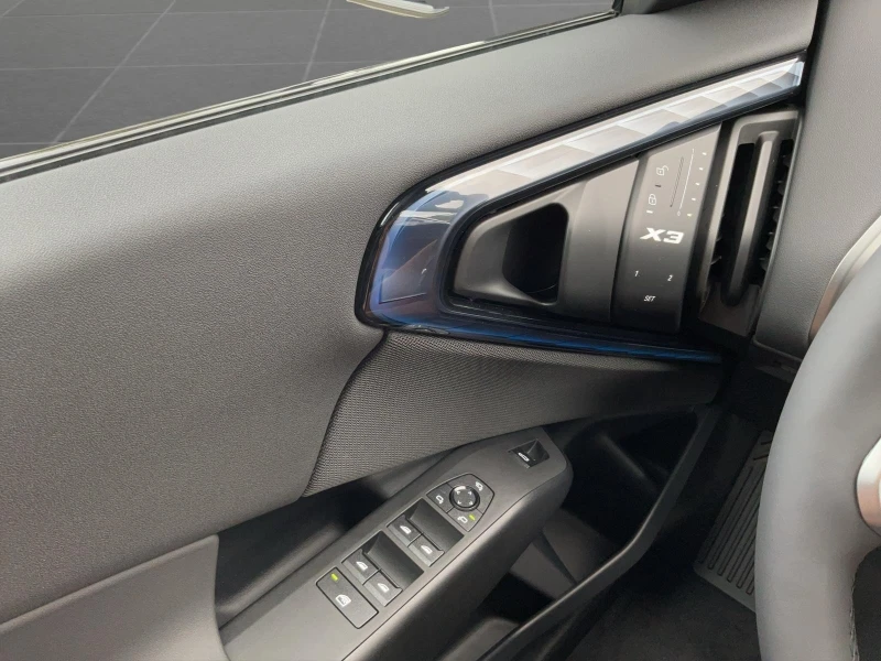 BMW X3 20i/xDrive/NEW MODEL/M-SPORT/LED/CAMERA/, снимка 8 - Автомобили и джипове - 52524666