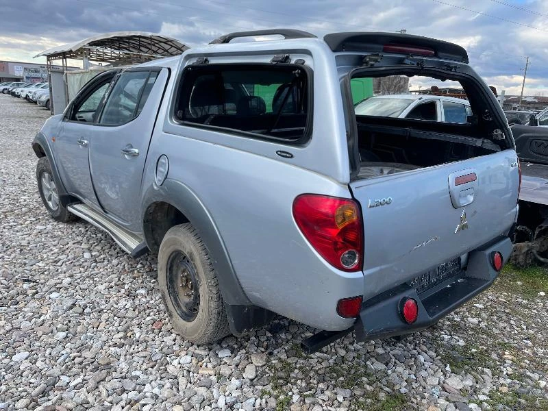 Mitsubishi L200 2.5did 10 бр, снимка 14 - Автомобили и джипове - 22861076