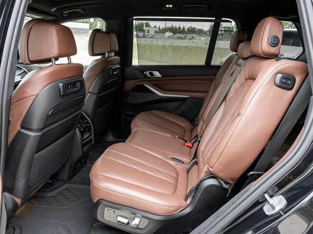 BMW X7 40i* M SPORT* INDIVIDUAL* DISTRONIC* HARMAN* МАСАЖ, снимка 16 - Автомобили и джипове - 55264472