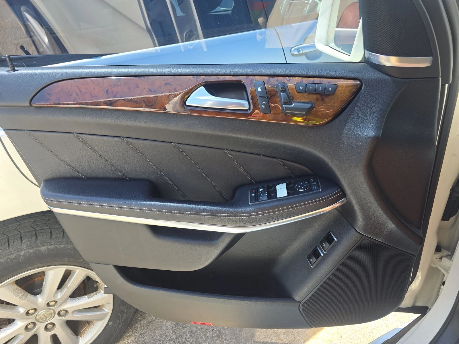 Mercedes-Benz GL 500 550/ПОДГРЕВ/ОБДУХВАНЕ/ДИСТРОНИК/КАМЕРА/ПАНОРАМА - изображение 7