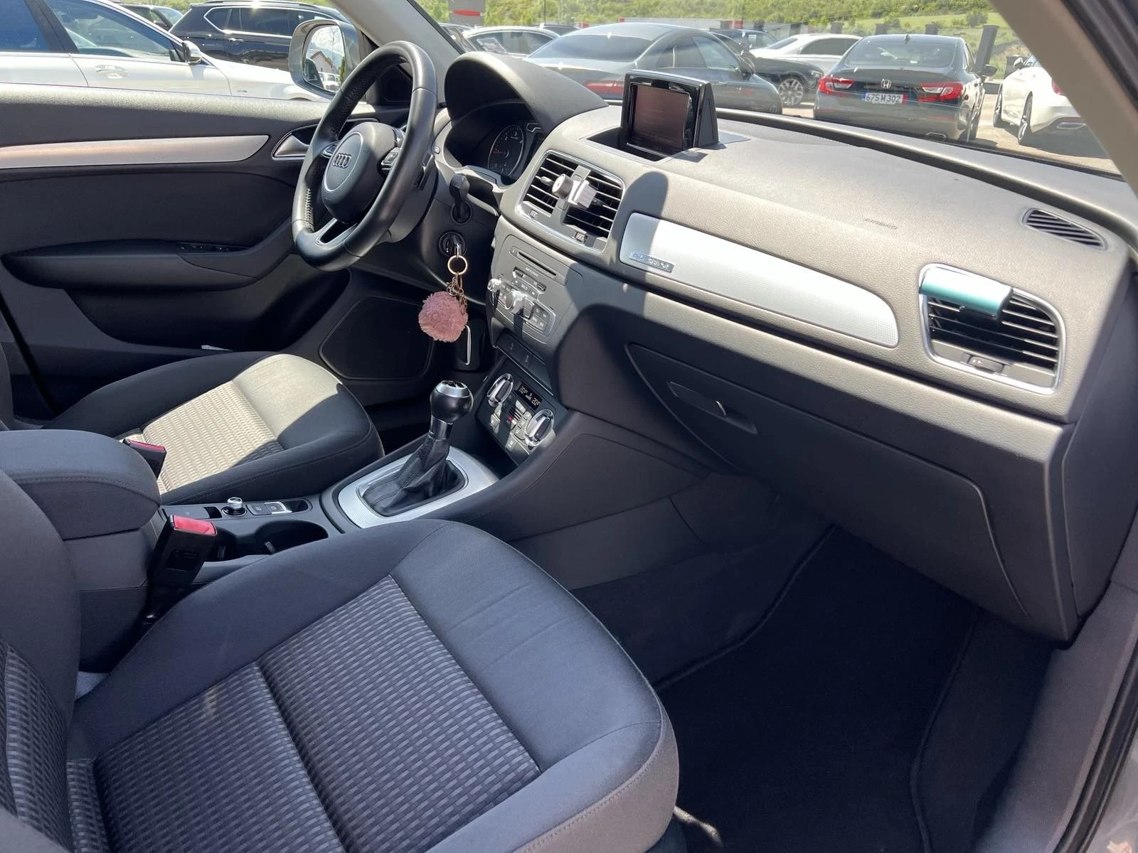 Audi Q3 | Mobile.bg   11