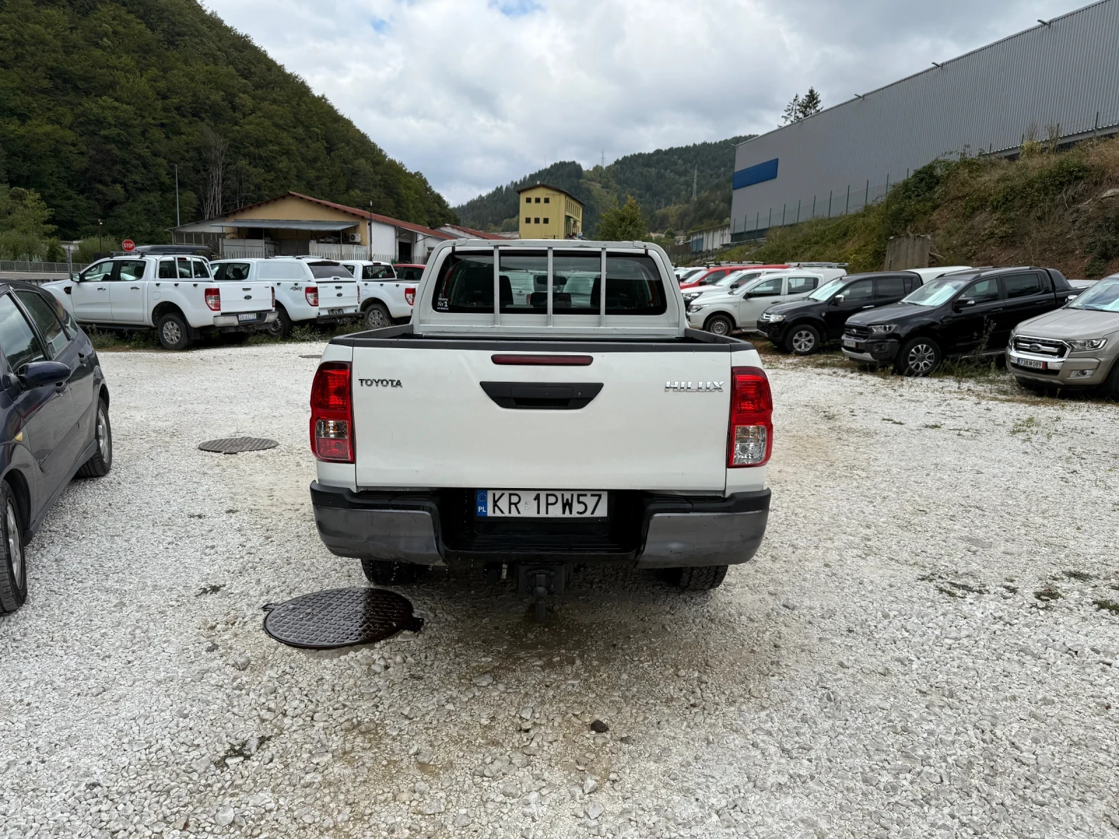 Toyota Hilux 2.4D4D НОВ ВНОС - изображение 5