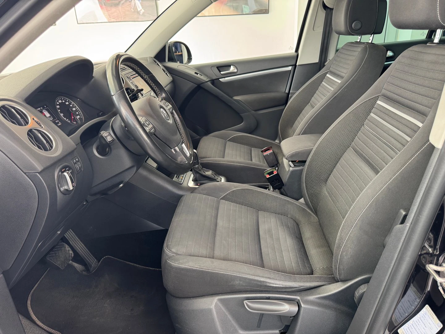 VW Tiguan Sport&Style 2.0TDI BMT 4MOTION - изображение 5