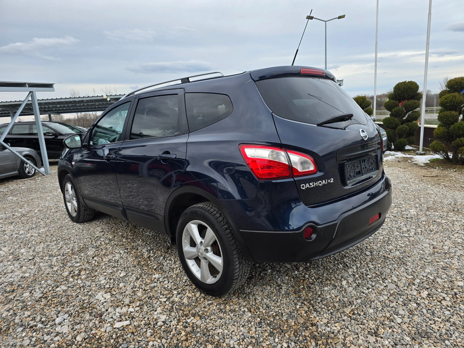 Nissan Qashqai 2.0DCI 7МЕСТА ! ! АВТОМАТИК ! ! НАВИГАЦИЯ - изображение 3