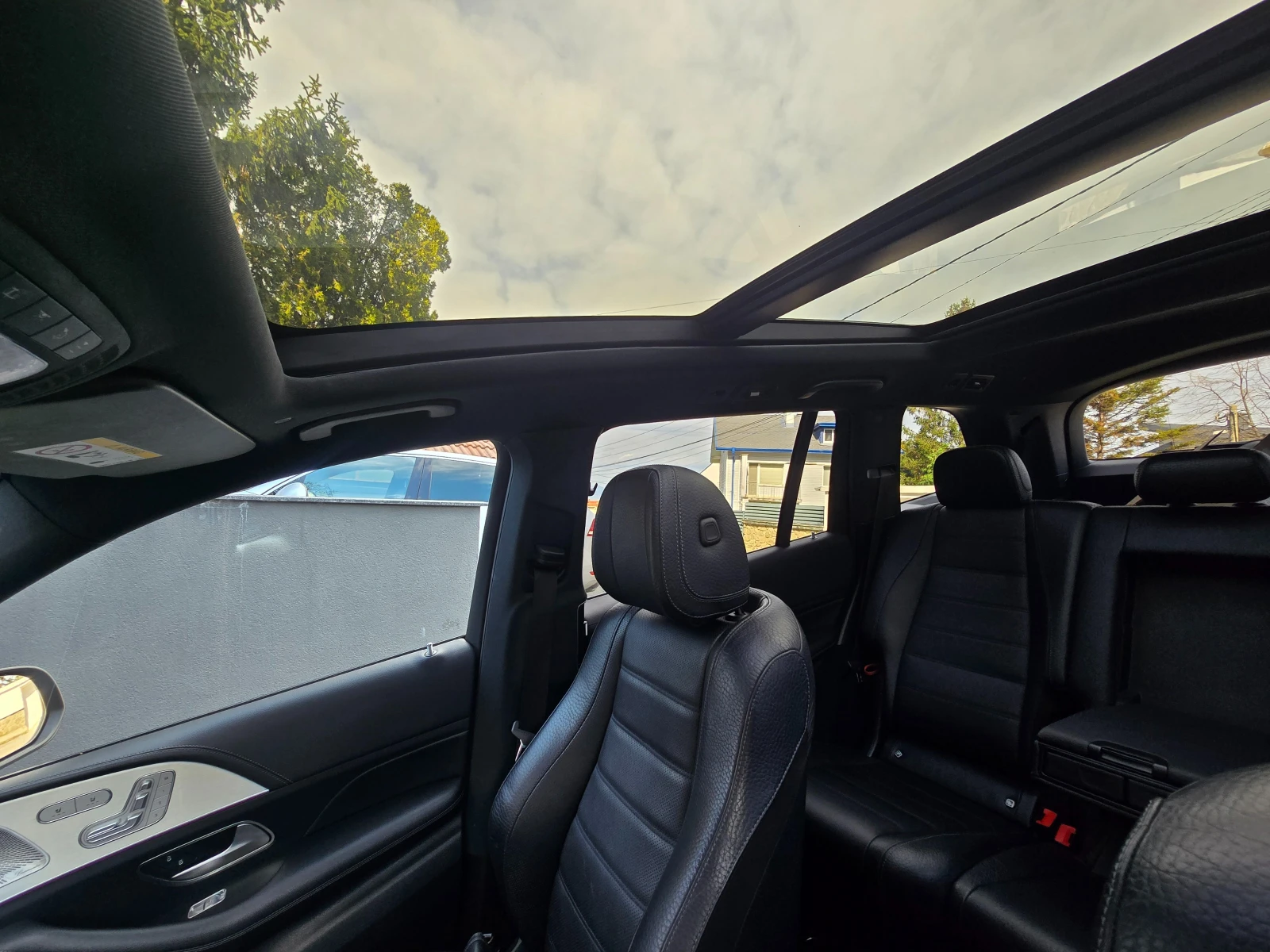 Mercedes-Benz GLS 400 d AMG Full, снимка 17 - Автомобили и джипове - 54125759