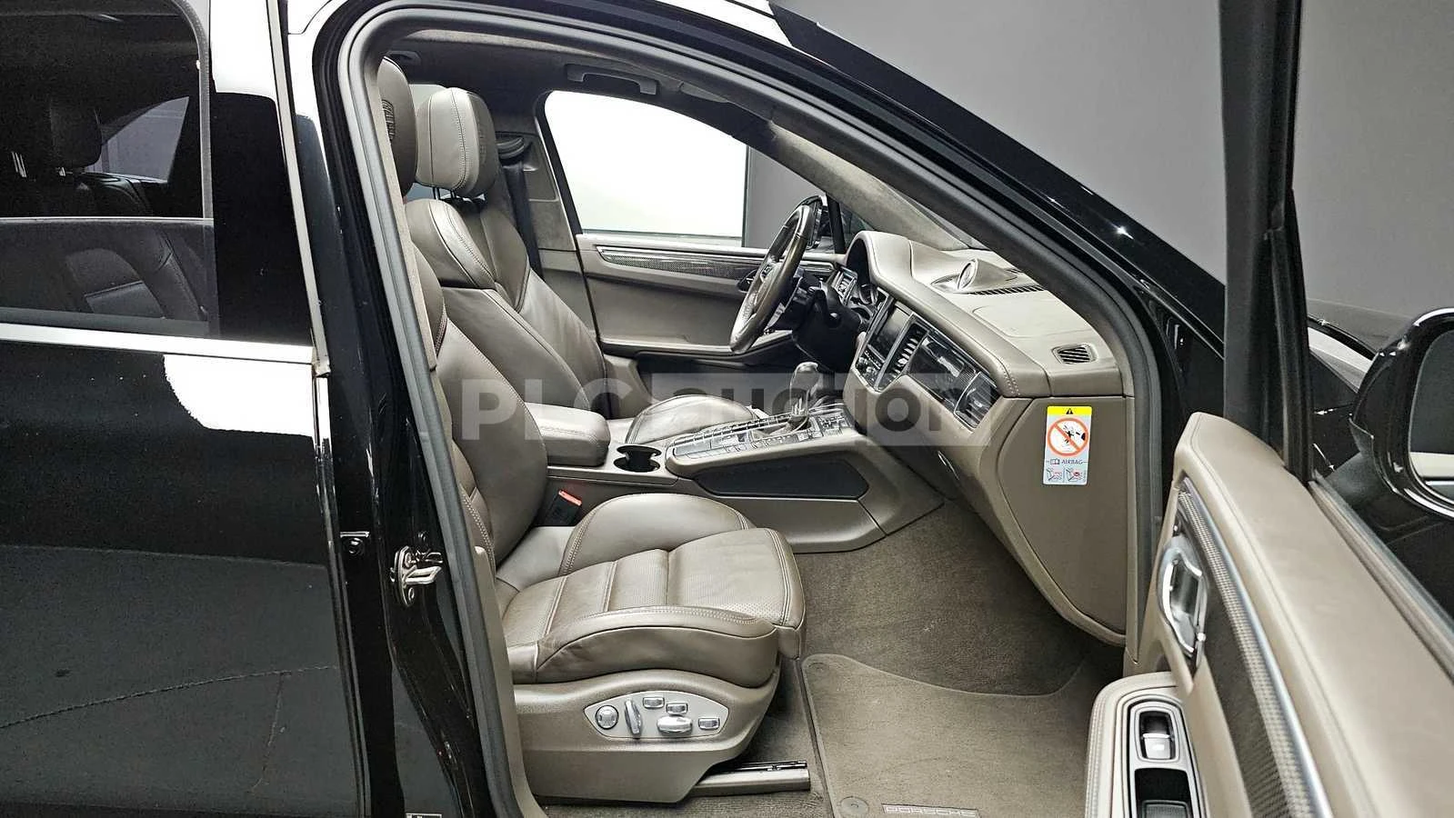 Porsche Macan Turbo PDK| DIST| PANO| CAM| ���.��������� | Mobile.bg � ����������� 9