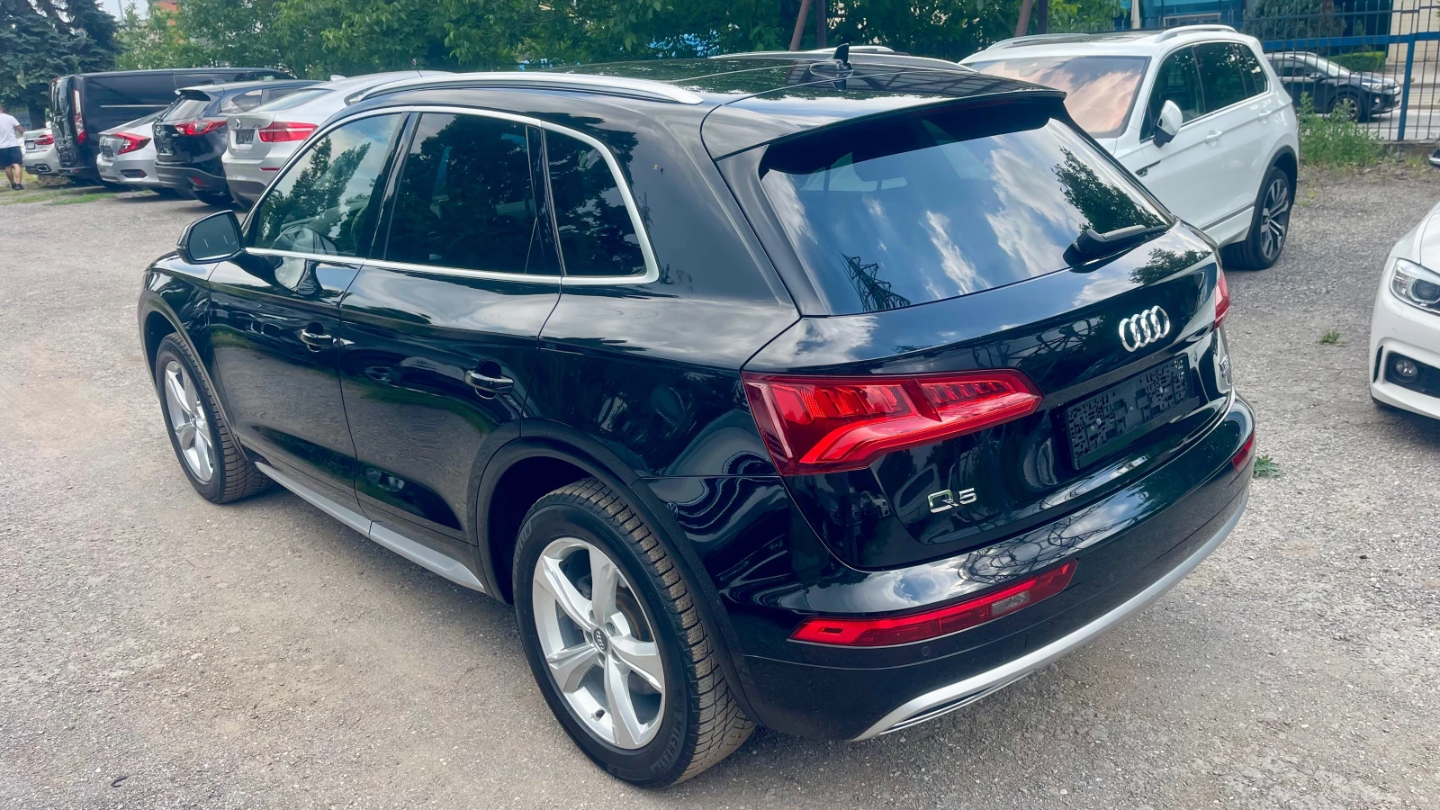 Audi Q5 2.0 TFSI, всички екстри, НАЛИЧНА В СОФИЯ, снимка 5 - Автомобили и джипове - 55018247