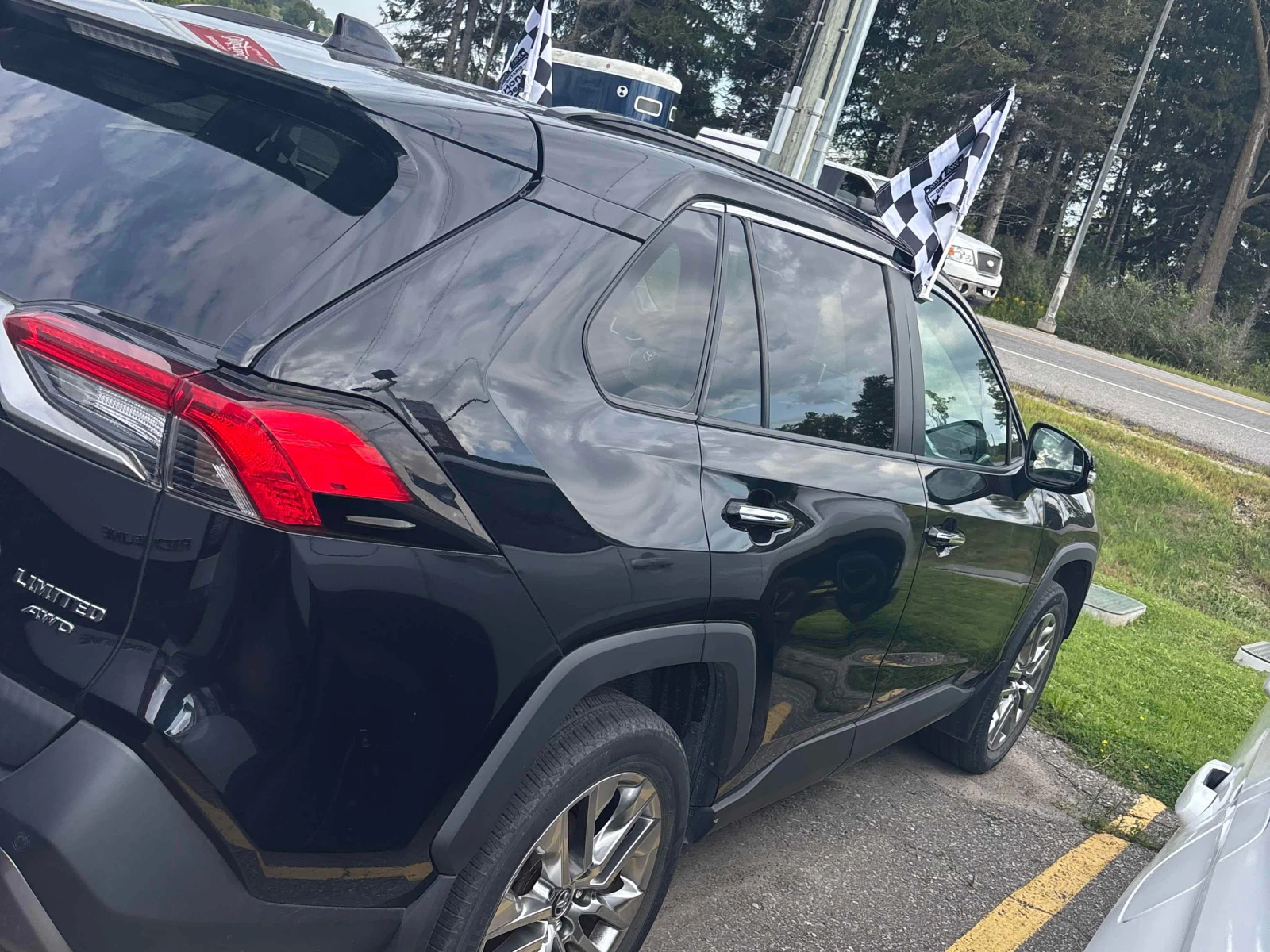 Toyota Rav4 * Limited * АВТОКРЕДИТ БЕЗ ПЪРВОНАЧАЛНА ВНОСКА* , снимка 3 - Автомобили и джипове - 55840121