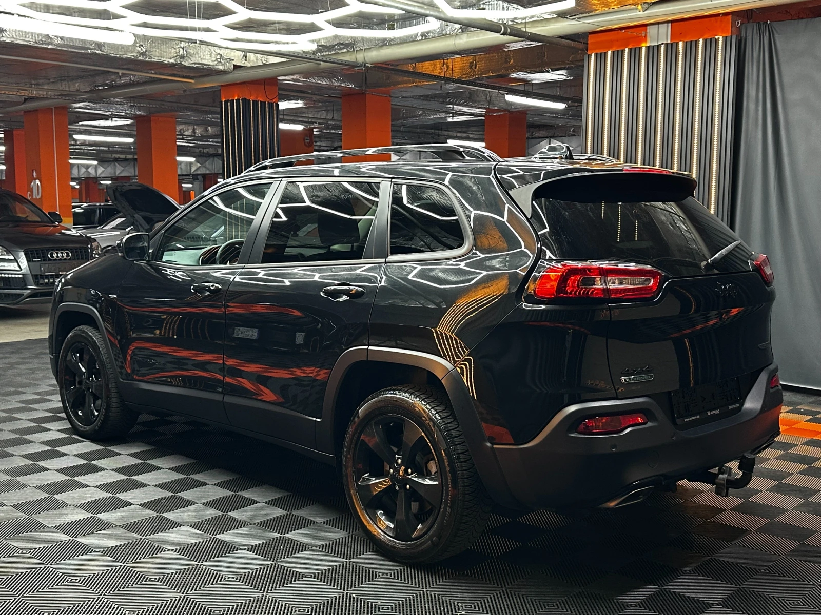 Jeep Cherokee 2.2M-Jet Night Eagle 4WD, снимка 6 - Автомобили и джипове - 55888490