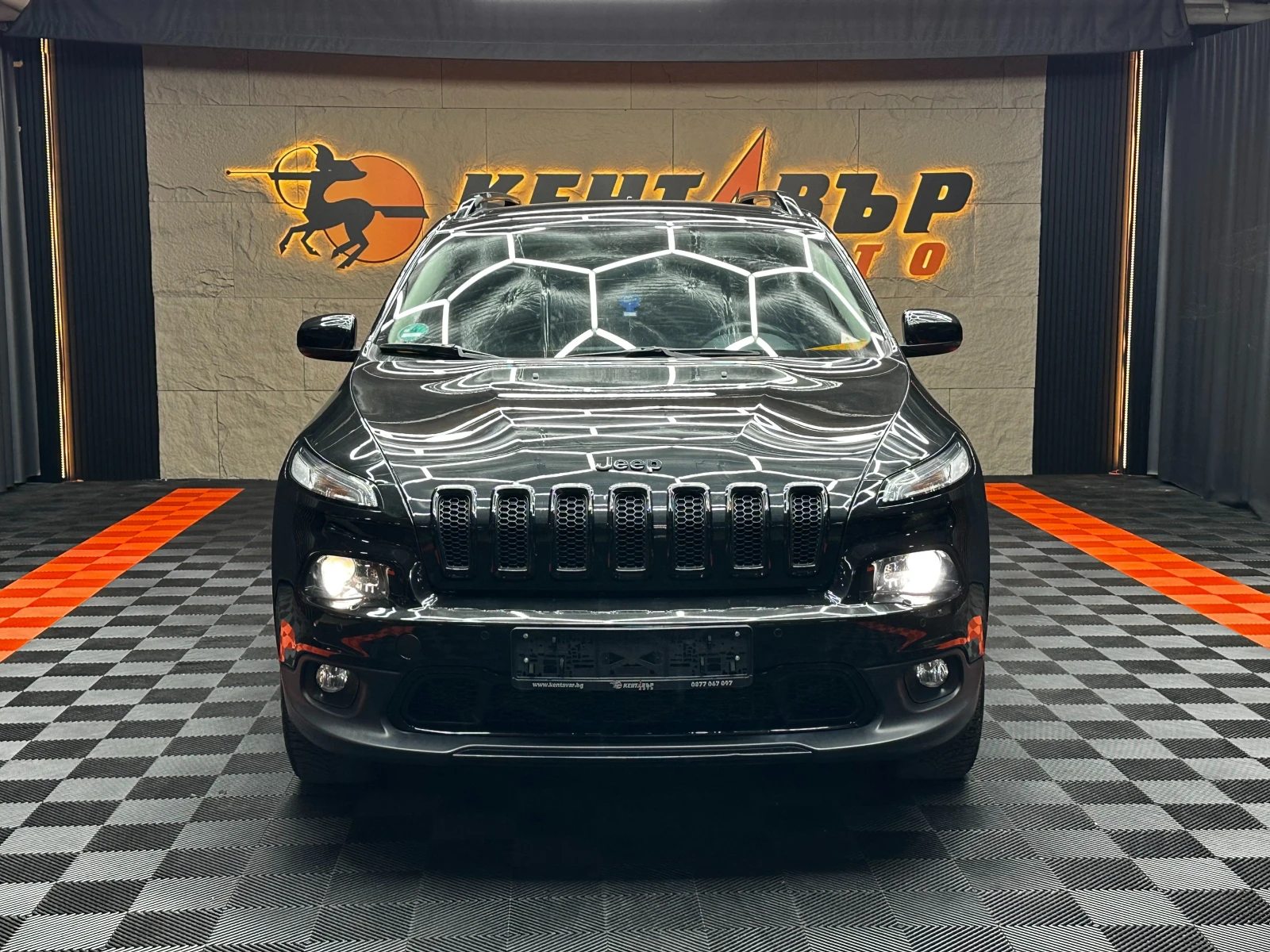 Jeep Cherokee 2.2M-Jet Night Eagle 4WD, снимка 2 - Автомобили и джипове - 55888490