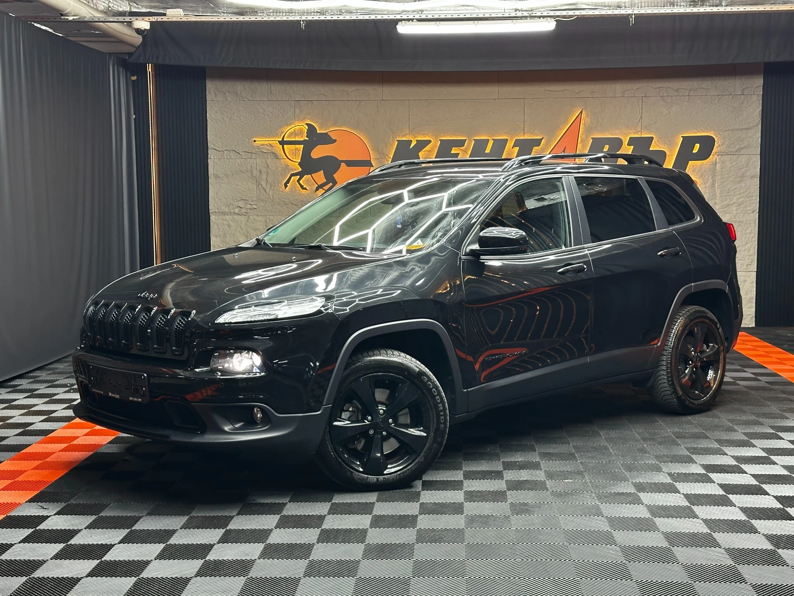 Jeep Cherokee 2.2M-Jet Night Eagle 4WD