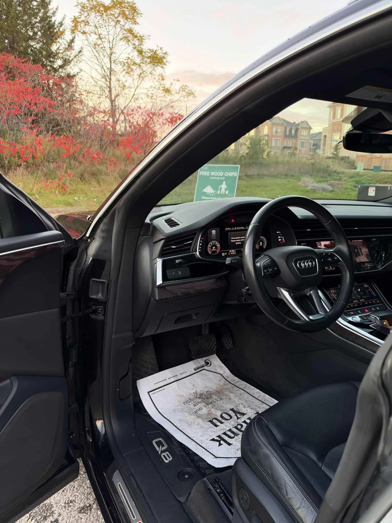 Audi Q8 * Progressiv * CARFAX * ЦЕНА ДО БГ, снимка 8 - Автомобили и джипове - 56599720