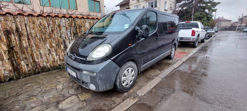 Opel Vivaro 1.9 дизел, снимка 1 - Бусове и автобуси - 49342618