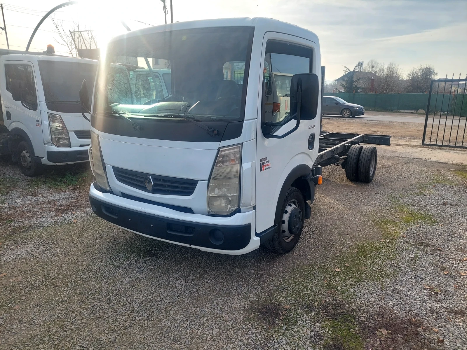 Nissan Capstar Рено-Максити - изображение 2