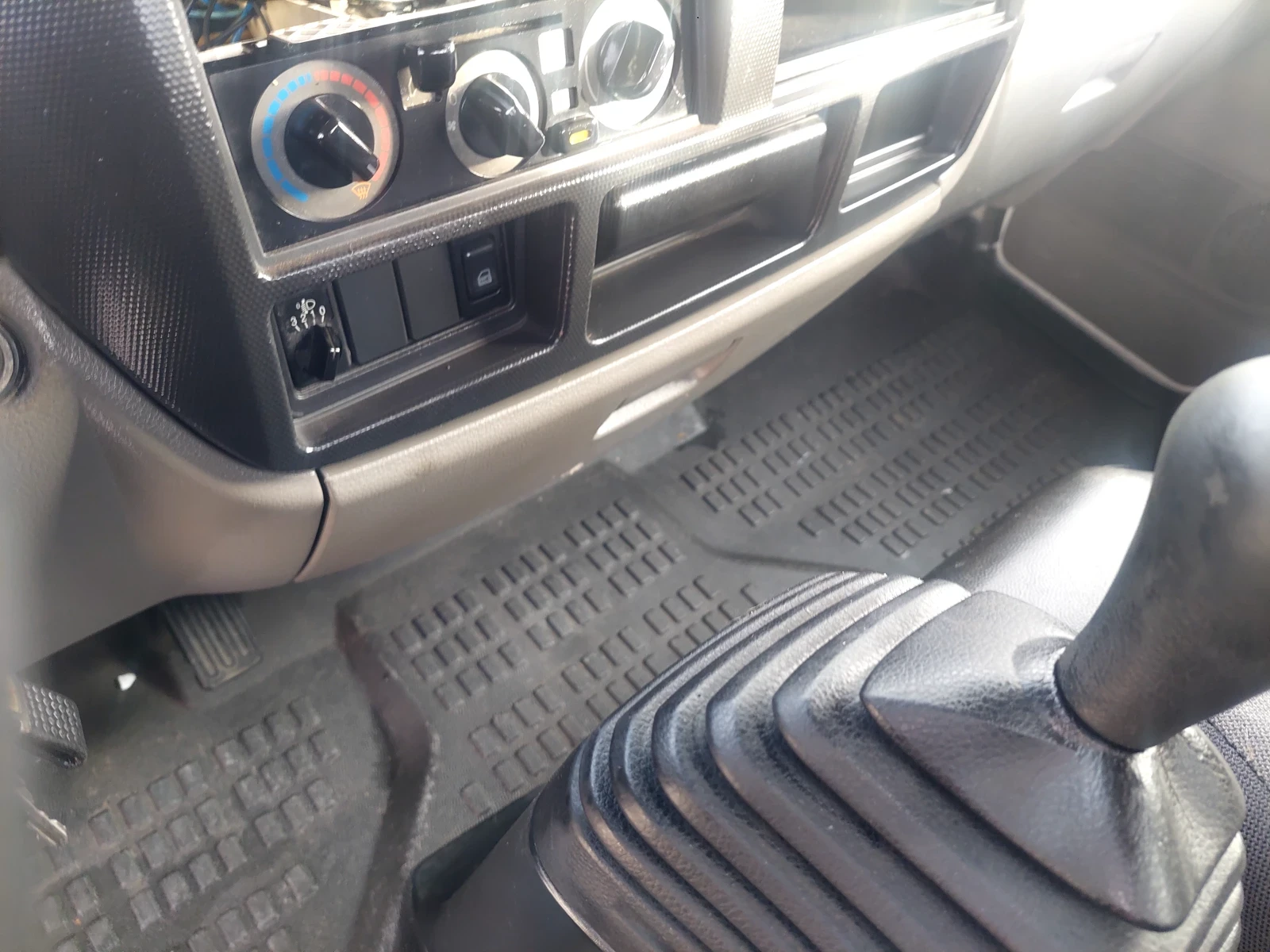 Nissan Capstar Рено-Максити - изображение 7