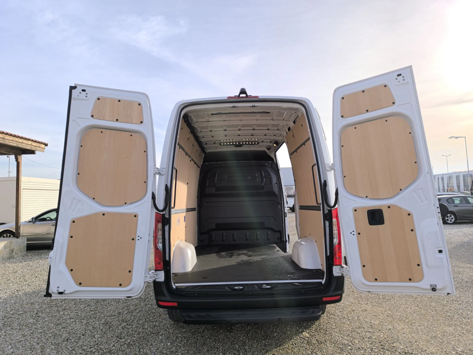 Mercedes-Benz Sprinter 317 CDI - изображение 10