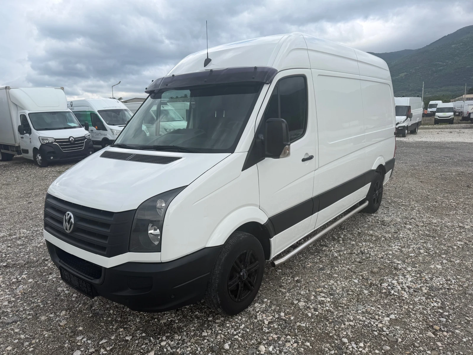 VW Crafter Топ!250хкм!Клима, снимка 2 - Бусове и автобуси - 54658546
