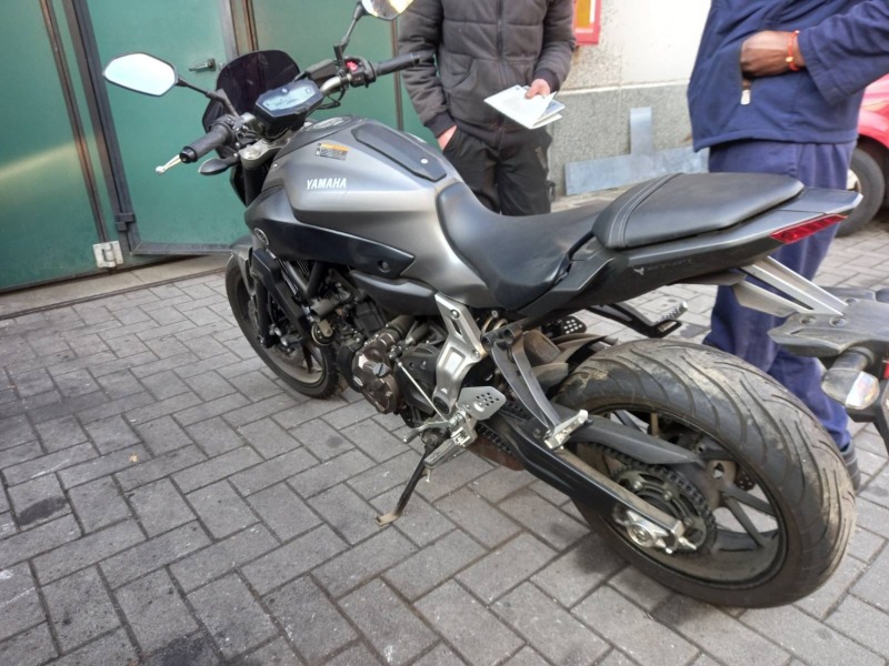 Yamaha Mt-07 Мт 07 700сс.2015г., снимка 3 - Мотоциклети и мототехника - 46355991