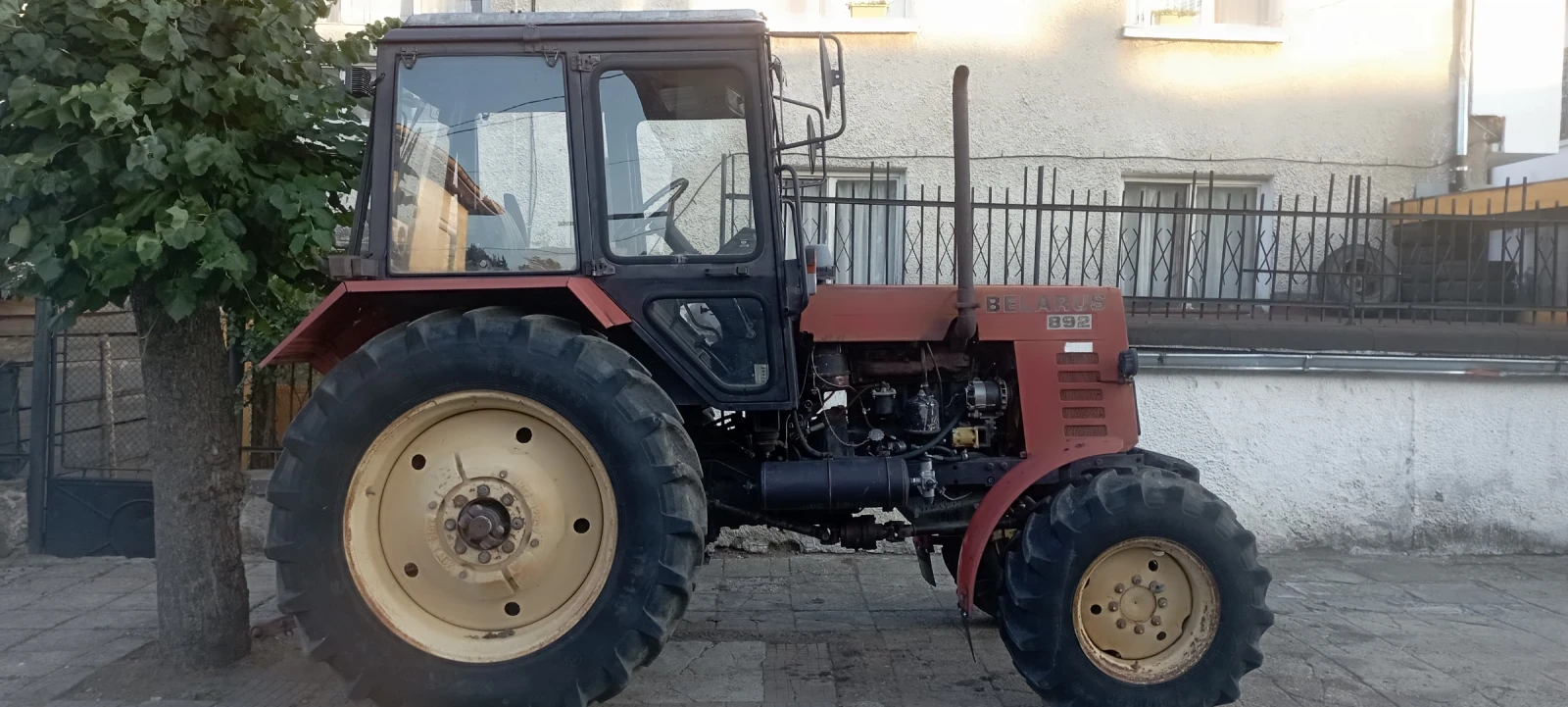 Трактор Беларус 892