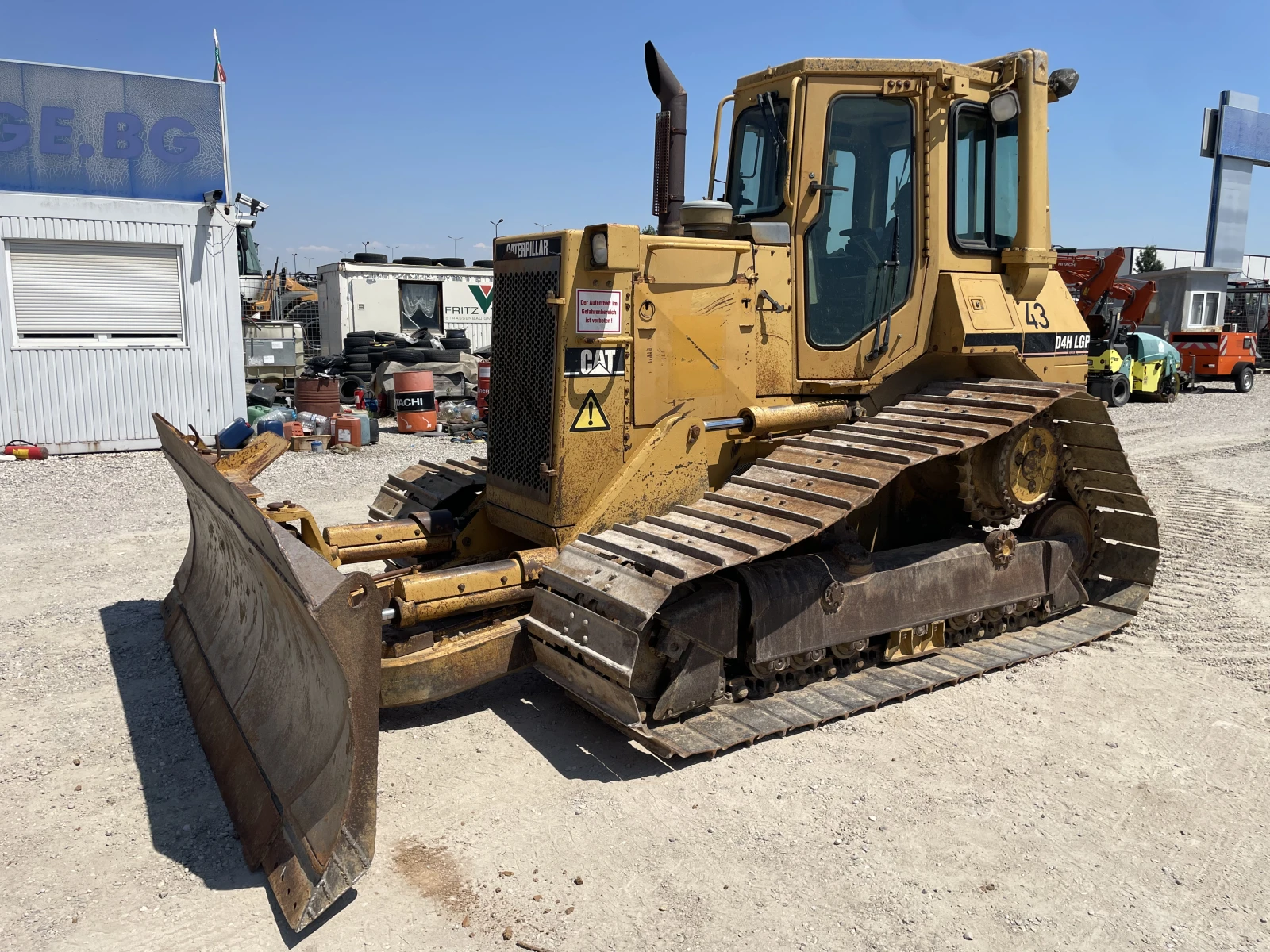 Булдозер Cat D4H - изображение 3