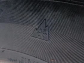 Гуми Зимни 215/65R16, снимка 11