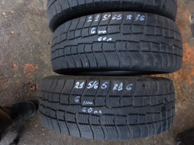 Гуми Зимни 215/65R16, снимка 6 - Гуми и джанти - 20203298