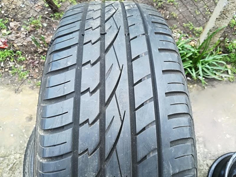 Гуми Летни 235/60R18, снимка 3 - Гуми и джанти - 26215911