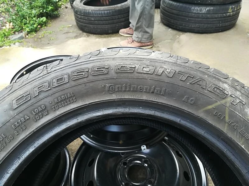 Гуми Летни 235/60R18, снимка 5 - Гуми и джанти - 26215911