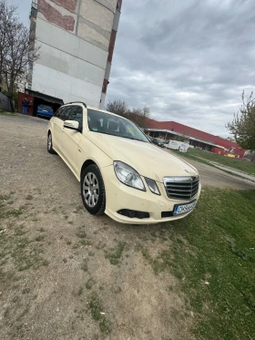Mercedes-Benz E 200, снимка 1