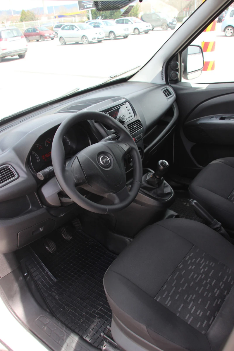 Opel Combo 1.3 CDTI  ТОВАРЕН НОВ ВНОС  , снимка 10 - Автомобили и джипове - 47450446