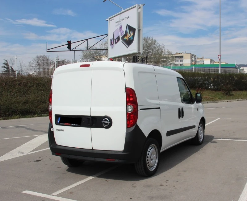 Opel Combo 1.3 CDTI  ТОВАРЕН НОВ ВНОС  , снимка 6 - Автомобили и джипове - 47450446