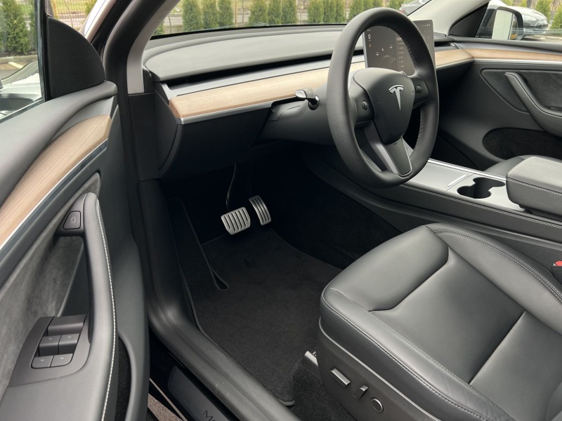 Tesla Model Y Performance, снимка 11 - Автомобили и джипове - 44747134