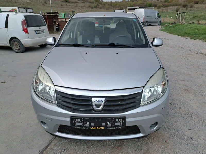 Dacia Sandero 1.4 бензин , снимка 2 - Автомобили и джипове - 47465400